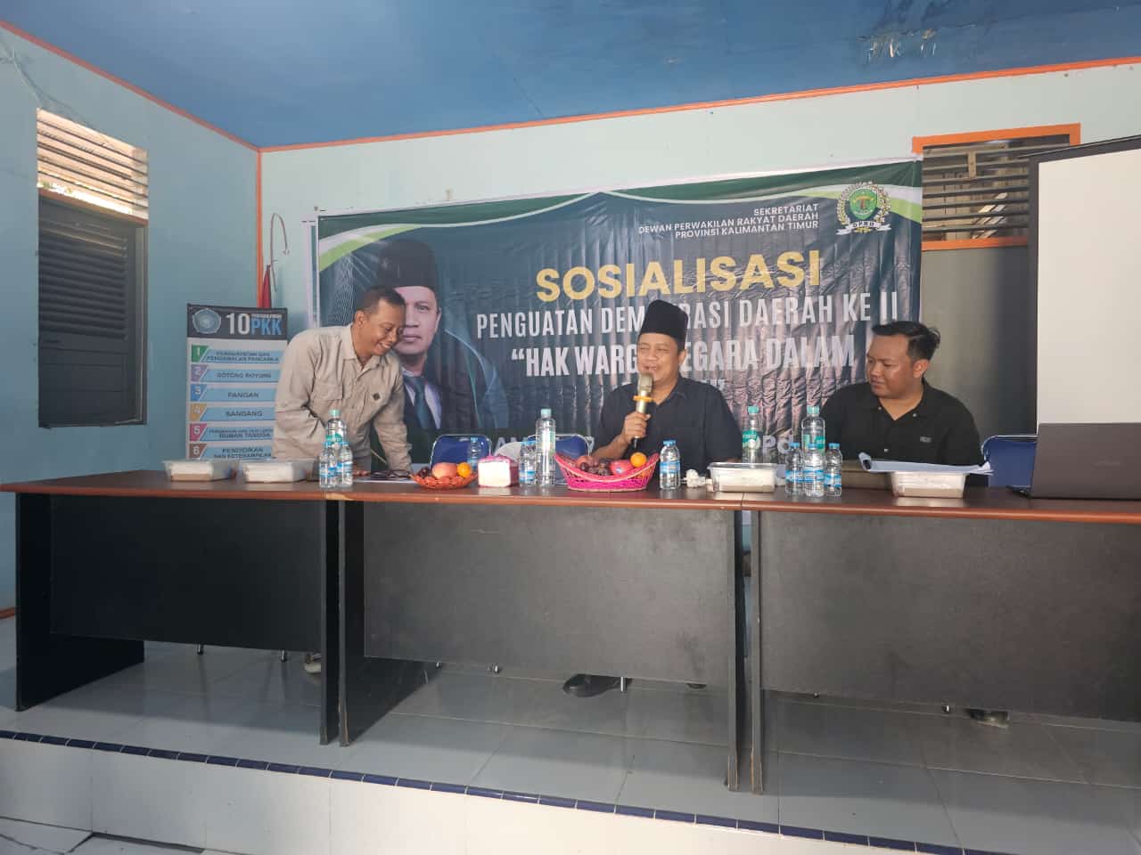 Selamat Ari wibowo saat melakukan sosialisasi