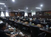 Ketua DPRD Kaltim Ketuk Palu, Masa Sidang II 2025 Resmi Bergulir