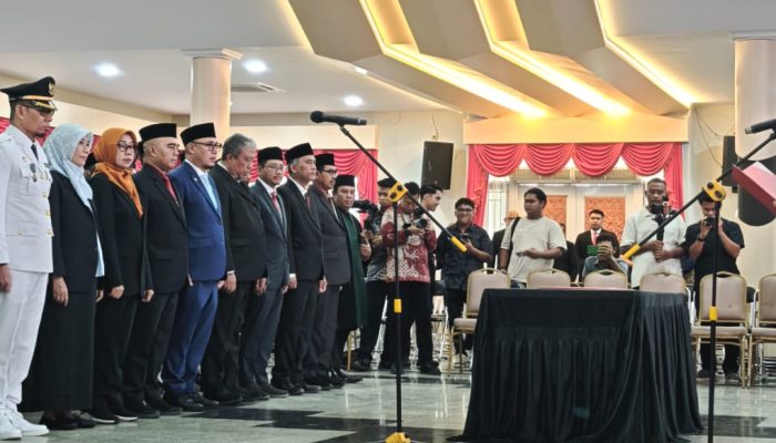 124 Pejabat Kukar Dilantik Sekaligus, Aulia Rahman Tancap Gas Penyegaran Birokrasi Pasca Umrah