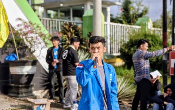 Menolak Tambang Atas Nama Umat