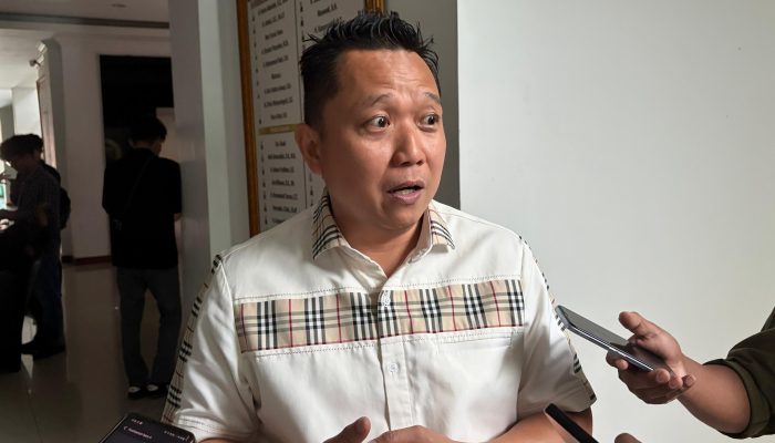 DPRD Samarinda Soroti Penyalahgunaan Bahu Jalan untuk Area Parkir Usaha